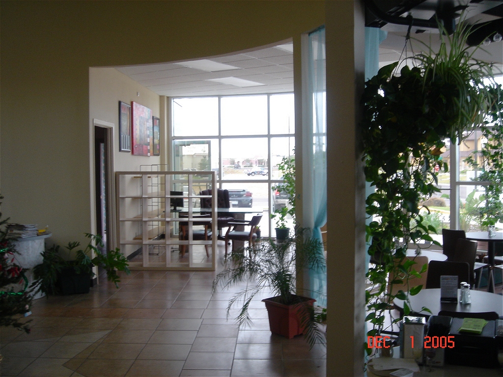 Image 2 of 12  -  517 kB